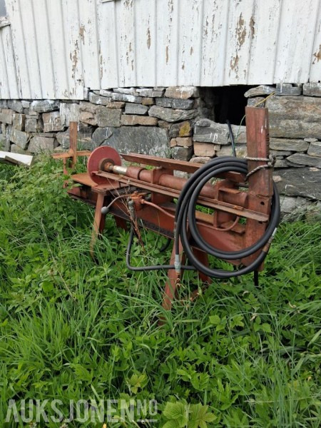 1980 kappsag og vedklyver til traktor - Agricultural machinery: picture 5 1980 kappsag og vedklyver til traktor - Agricultural machinery: picture 5