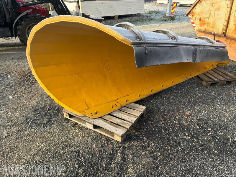 1984 Stiansen & Øya Brøyteskjær Skjær - Agricultural machinery: picture 1 1984 Stiansen & Øya Brøyteskjær Skjær - Agricultural machinery: picture 1