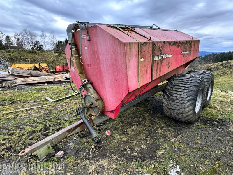 2005 MOI BG 8 Gjødselvogn m/Vogelsang spreder - Agricultural machinery: picture 1 2005 MOI BG 8 Gjødselvogn m/Vogelsang spreder - Agricultural machinery: picture 1