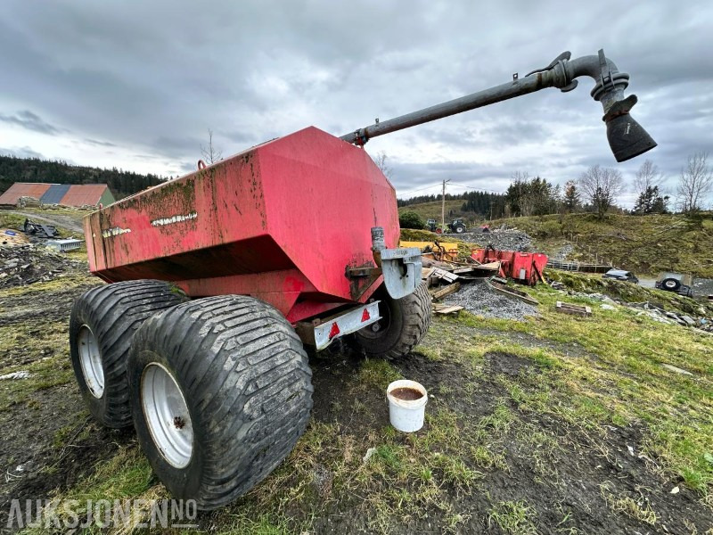 2005 MOI BG 8 Gjødselvogn m/Vogelsang spreder - Agricultural machinery: picture 3 2005 MOI BG 8 Gjødselvogn m/Vogelsang spreder - Agricultural machinery: picture 3