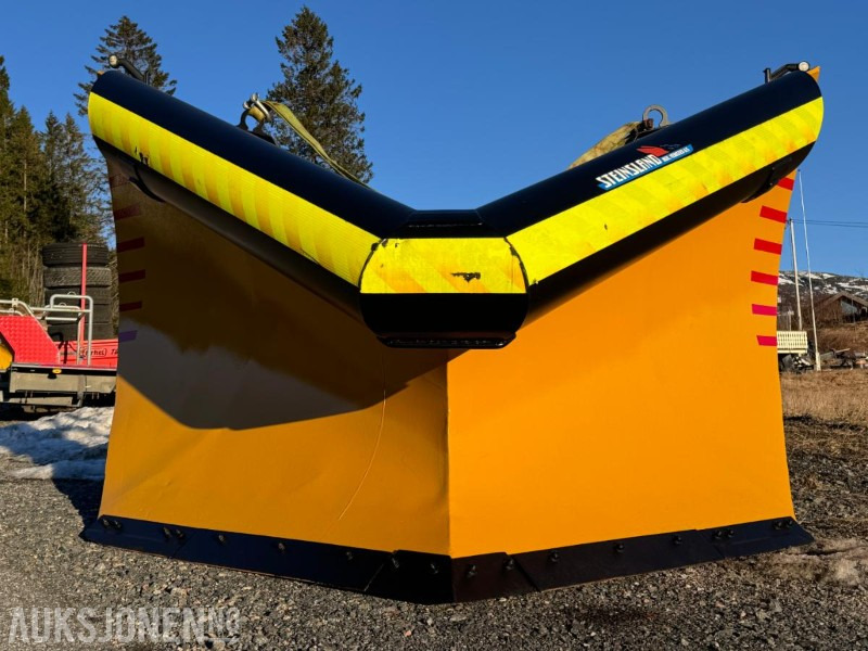 2015 Steinsland SP 2700 - Spissplog med paralellogram - Feste for brøyteplate - Nymalt - Agricultural machinery: picture 1 2015 Steinsland SP 2700 - Spissplog med paralellogram - Feste for brøyteplate - Nymalt - Agricultural machinery: picture 1