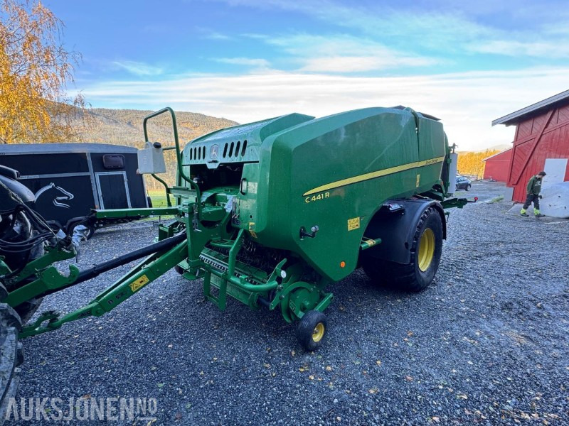 2017 John Deere C441 R kombipresse med sentralsmøring - Agricultural machinery: picture 1 2017 John Deere C441 R kombipresse med sentralsmøring - Agricultural machinery: picture 1