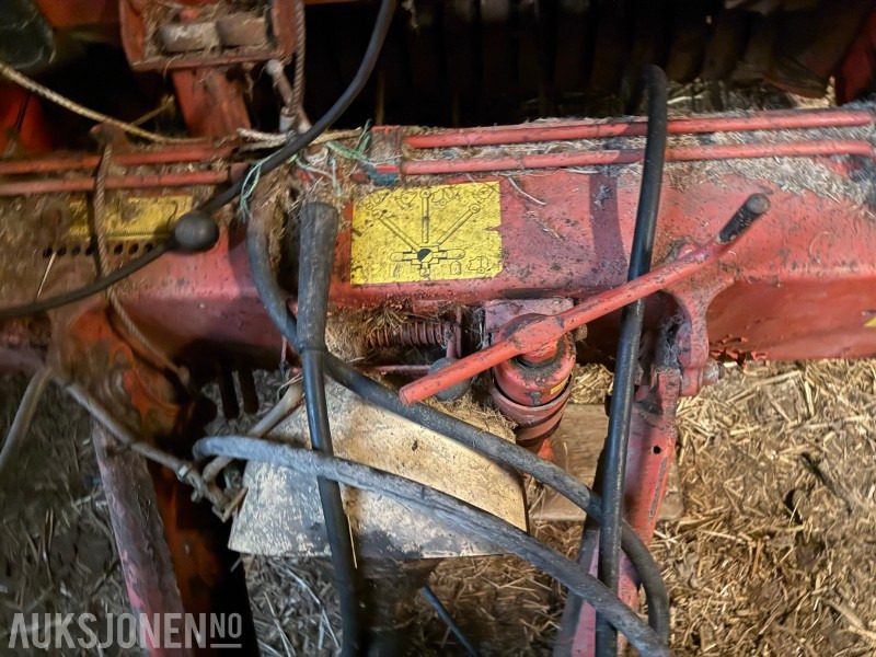 Krone KR 125 RUNDBALLEPRESSE - Agricultural machinery: picture 5 Krone KR 125 RUNDBALLEPRESSE - Agricultural machinery: picture 5