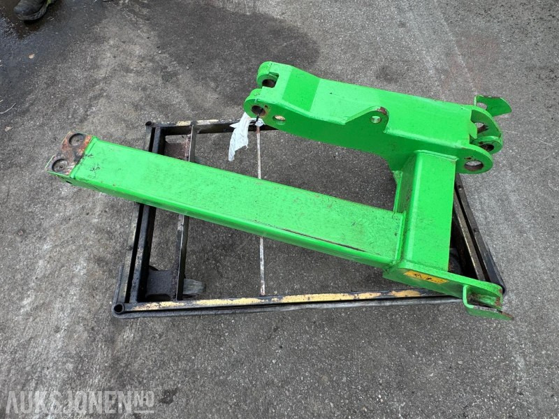 Lite brukt løftearm til Avant 630 - Agricultural machinery: picture 1 Lite brukt løftearm til Avant 630 - Agricultural machinery: picture 1