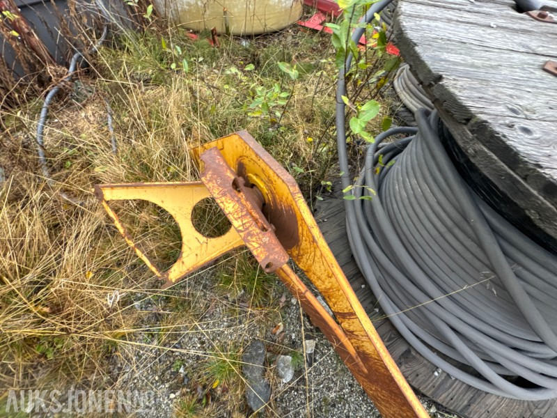 2006 Baklem til Bell 25 - Attachment for Construction machinery: picture 2 2006 Baklem til Bell 25 - Attachment for Construction machinery: picture 2