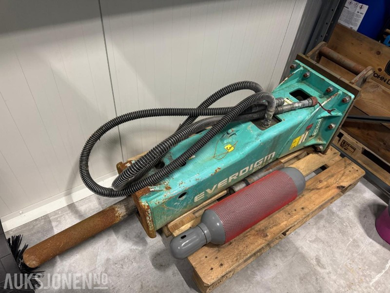 2013 Everdigm EHB06BA pigghammer / S50 - Attachment for Construction machinery: picture 1 2013 Everdigm EHB06BA pigghammer / S50 - Attachment for Construction machinery: picture 1