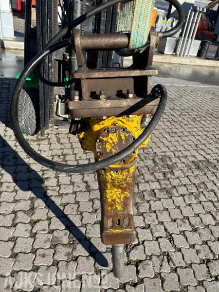 2014 Atlas Copco SB202 pigghammer - rep.objekt. - Attachment for Construction machinery: picture 3 2014 Atlas Copco SB202 pigghammer - rep.objekt. - Attachment for Construction machinery: picture 3