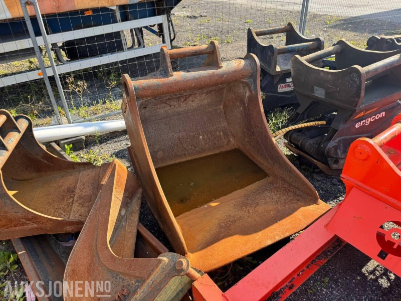 Nasta Graveskuffe – S60 Feste, 700L - Attachment for Construction machinery: picture 1 Nasta Graveskuffe – S60 Feste, 700L - Attachment for Construction machinery: picture 1