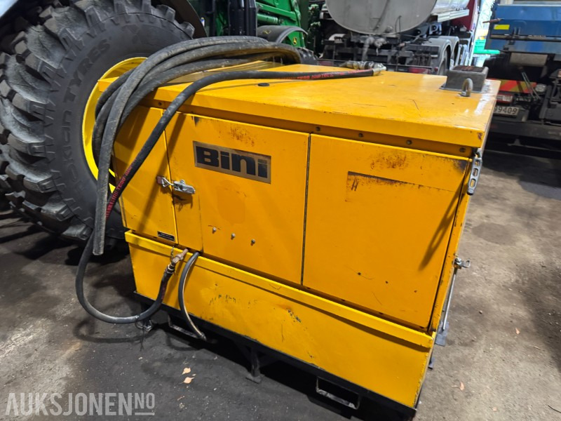Bini 610 tinekjele - Construction equipment: picture 1 Bini 610 tinekjele - Construction equipment: picture 1