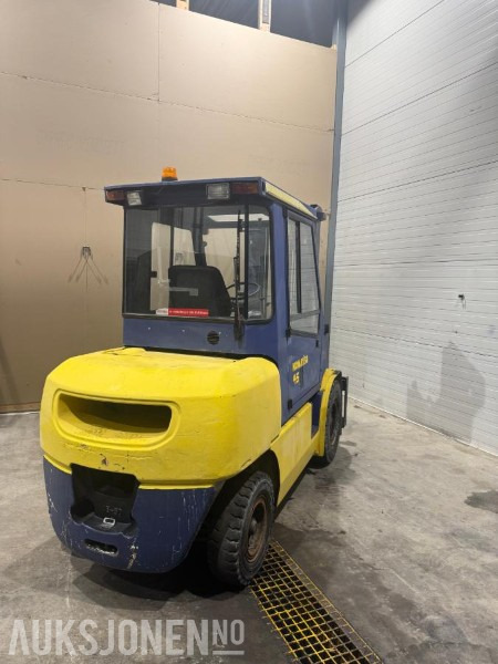 2000 Komatsu FD 45-7 Truck - Material handling equipment: picture 4 2000 Komatsu FD 45-7 Truck - Material handling equipment: picture 4