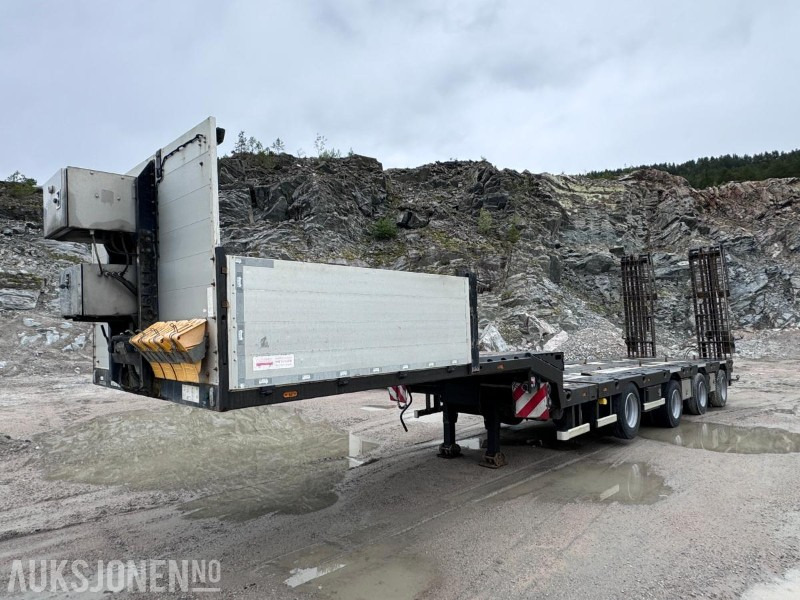 2019 Carnehl CSTV 40-60 - 4 akslet maskinsemi - Manuelt uttrekk - Hydraulisk bredding - Støttelabber bak - Fjernstyring - Trailer: picture 1 2019 Carnehl CSTV 40-60 - 4 akslet maskinsemi - Manuelt uttrekk - Hydraulisk bredding - Støttelabber bak - Fjernstyring - Trailer: picture 1