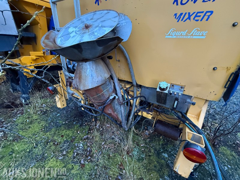 2014 Falköping C-7 LTFV Fastsandspreder på krokramme - Truck: picture 5 2014 Falköping C-7 LTFV Fastsandspreder på krokramme - Truck: picture 5