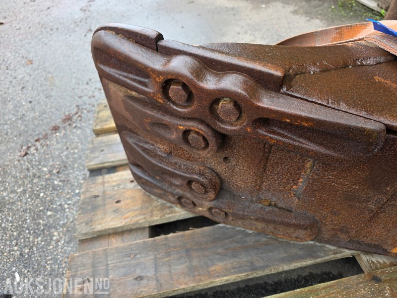 Volvo 3.5 t skuff S40 35 x 62 cm - Construction equipment: picture 5 Volvo 3.5 t skuff S40 35 x 62 cm - Construction equipment: picture 5