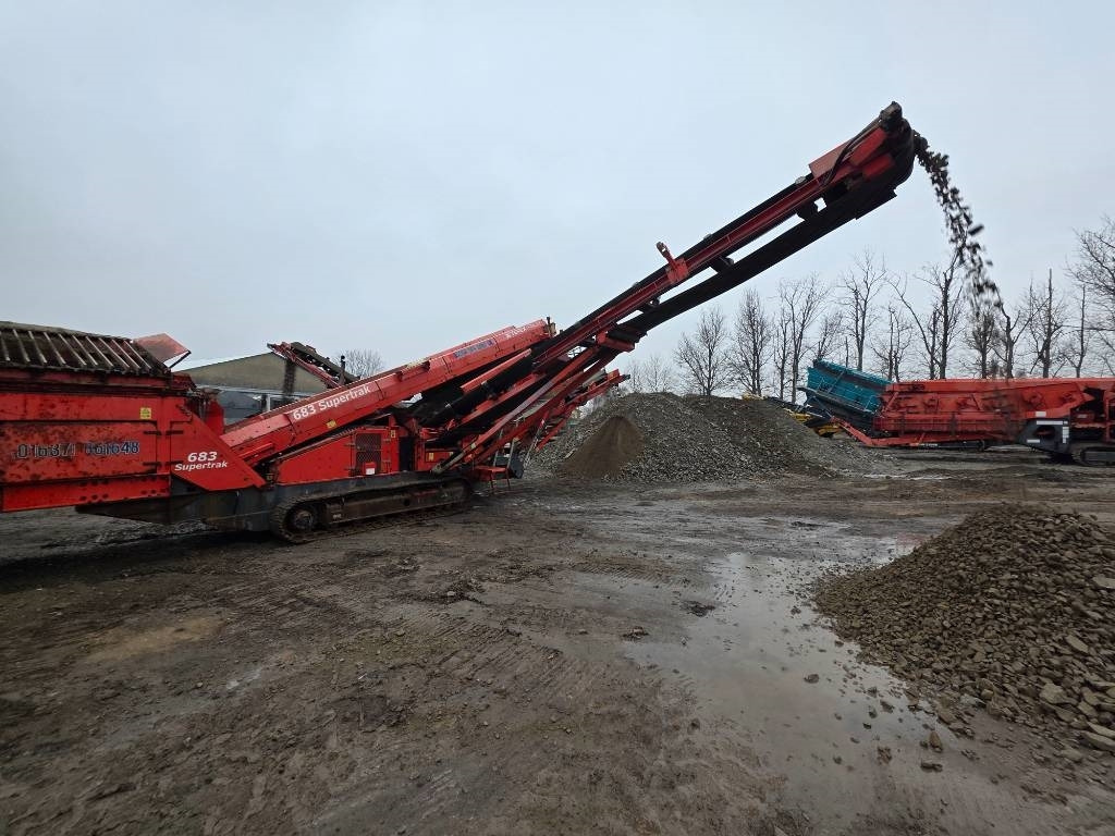 Finlay 683 - Screener: picture 2 Finlay 683 - Screener: picture 2