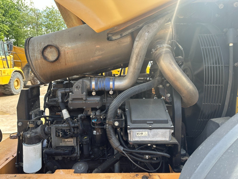 Wheel loader Case 621 F: picture 19