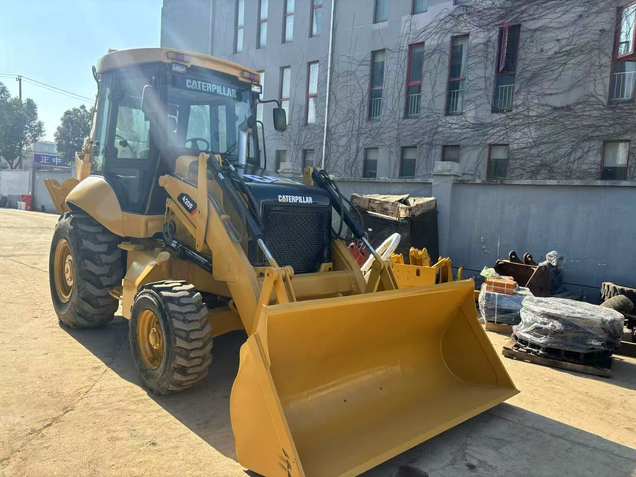 Caterpillar New Or Used CAT 420 Backhoe Loader CAT 420 420F JCB 3CX 4CX Backhoe Loaders in Good Quality - Backhoe loader: picture 4 Caterpillar New Or Used CAT 420 Backhoe Loader CAT 420 420F JCB 3CX 4CX Backhoe Loaders in Good Quality - Backhoe loader: picture 4