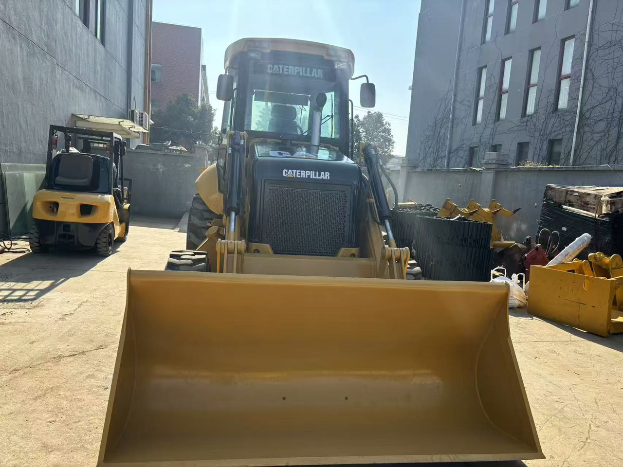 Caterpillar New Or Used CAT 420 Backhoe Loader CAT 420 420F JCB 3CX 4CX Backhoe Loaders in Good Quality - Backhoe loader: picture 5 Caterpillar New Or Used CAT 420 Backhoe Loader CAT 420 420F JCB 3CX 4CX Backhoe Loaders in Good Quality - Backhoe loader: picture 5