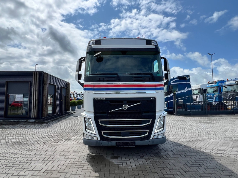 Volvo FH 500 6x2 vla trekker Globetrotter / hydraulic - Tractor unit: picture 2 Volvo FH 500 6x2 vla trekker Globetrotter / hydraulic - Tractor unit: picture 2