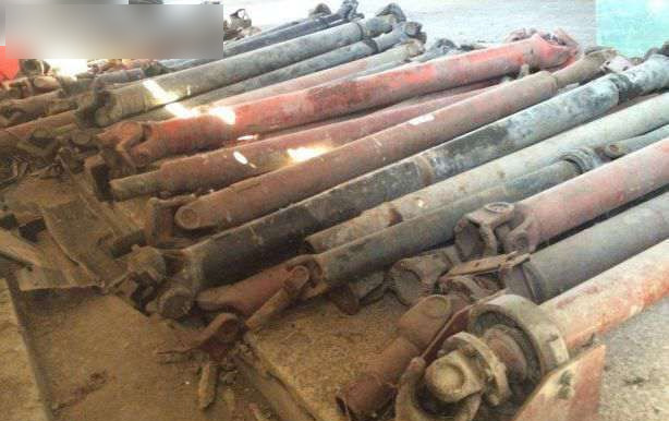 MAN TGA - Propeller shaft for Truck: picture 2 MAN TGA - Propeller shaft for Truck: picture 2