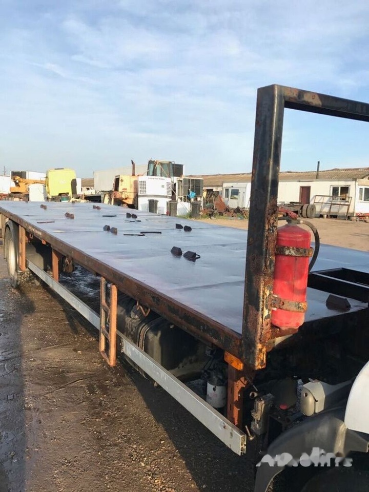 Renault Midlum DXI Adr Transport Butelii - Dropside/ Flatbed truck: picture 4 Renault Midlum DXI Adr Transport Butelii - Dropside/ Flatbed truck: picture 4