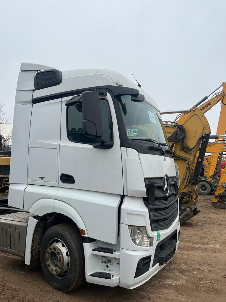 Tractor unit MERCEDES-BENZ ACTROS 1843 4x2 MP4 STANDARD / 650 km / 27% consumption / TOPPP: picture 8