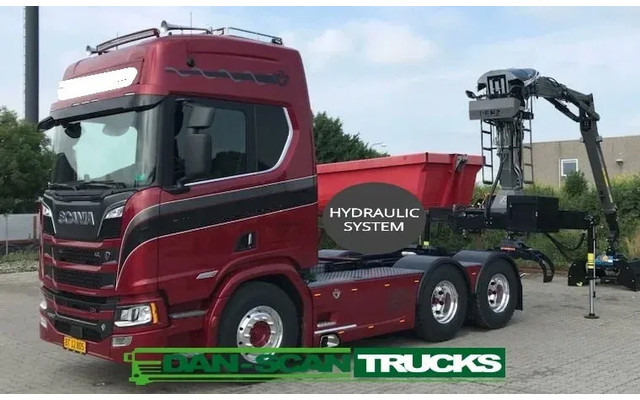 Scania R650 V8 NGS Special Interior. Crane on looks . 6x4 - Tractor unit: picture 3 Scania R650 V8 NGS Special Interior. Crane on looks . 6x4 - Tractor unit: picture 3