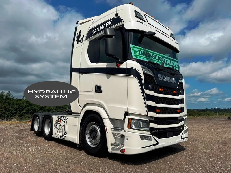 Scania S580 V8 NGS weelbase 2950mm. Air / Air suspension. Hydr. system. Air Cooler. Retarder - Tractor unit: picture 4 Scania S580 V8 NGS weelbase 2950mm. Air / Air suspension. Hydr. system. Air Cooler. Retarder - Tractor unit: picture 4