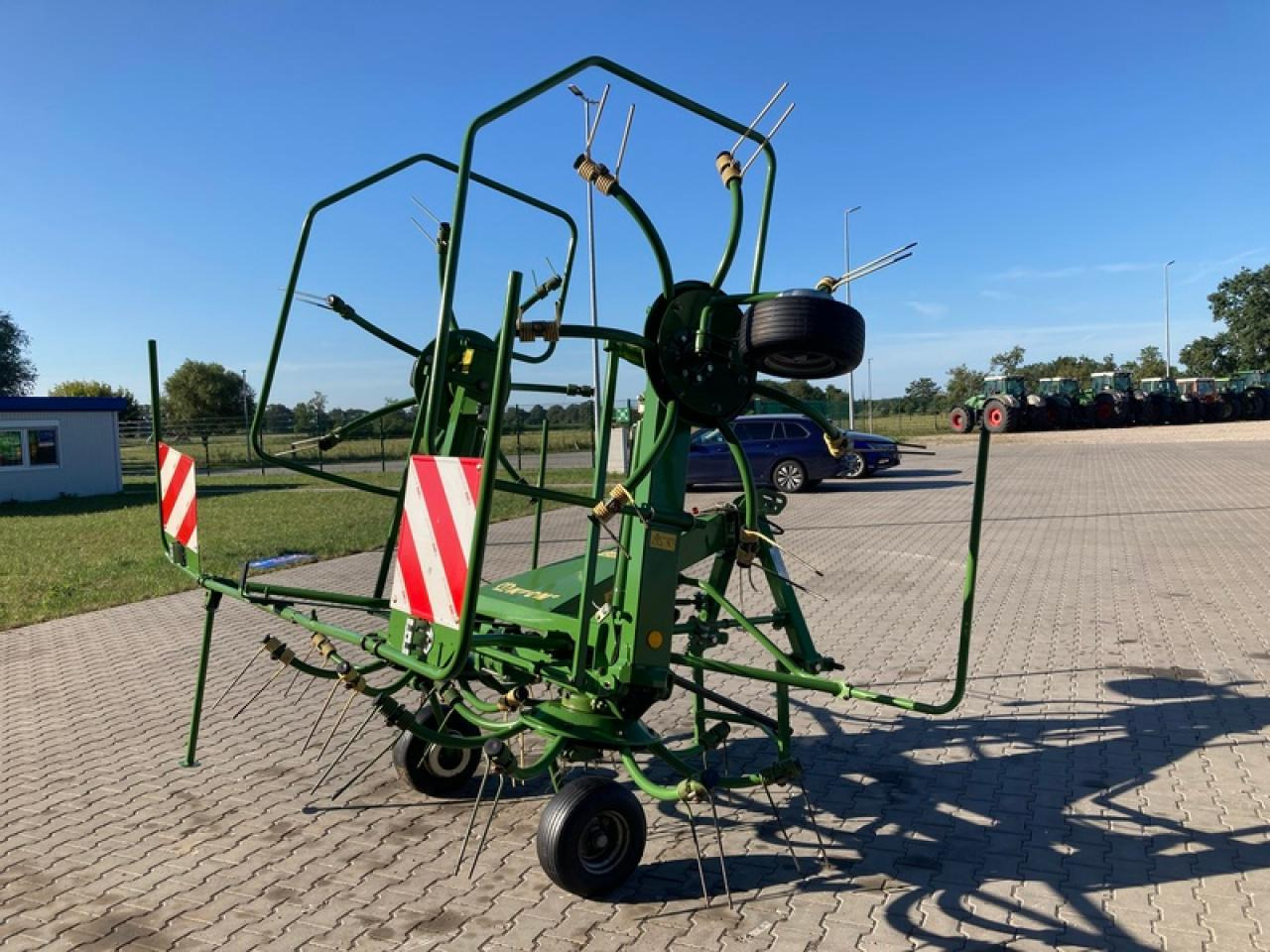Krone KW 5.52 - Tedder/ Rake: picture 4 Krone KW 5.52 - Tedder/ Rake: picture 4