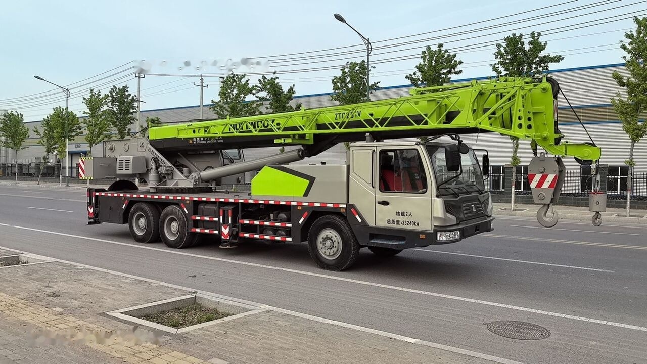 Zoomlion ZTC251V ZTC350 ZTV500 25T 35T 50T 25ton 35ton - Mobile crane: picture 2 Zoomlion ZTC251V ZTC350 ZTV500 25T 35T 50T 25ton 35ton - Mobile crane: picture 2