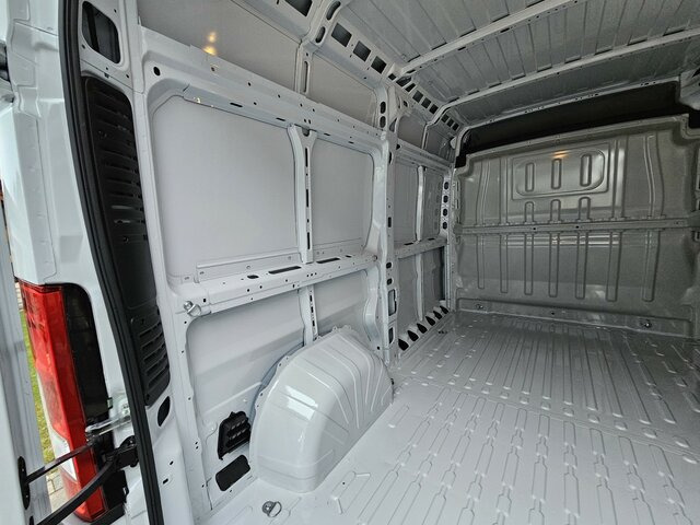 New Panel van FIAT Ducato 35 MAXI 180 Serie10-9.2 Modell 2025 L2H2...: picture 29