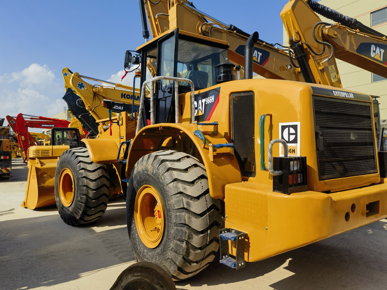 CAT 966H Wheel Loader - Wheel loader: picture 2 CAT 966H Wheel Loader - Wheel loader: picture 2