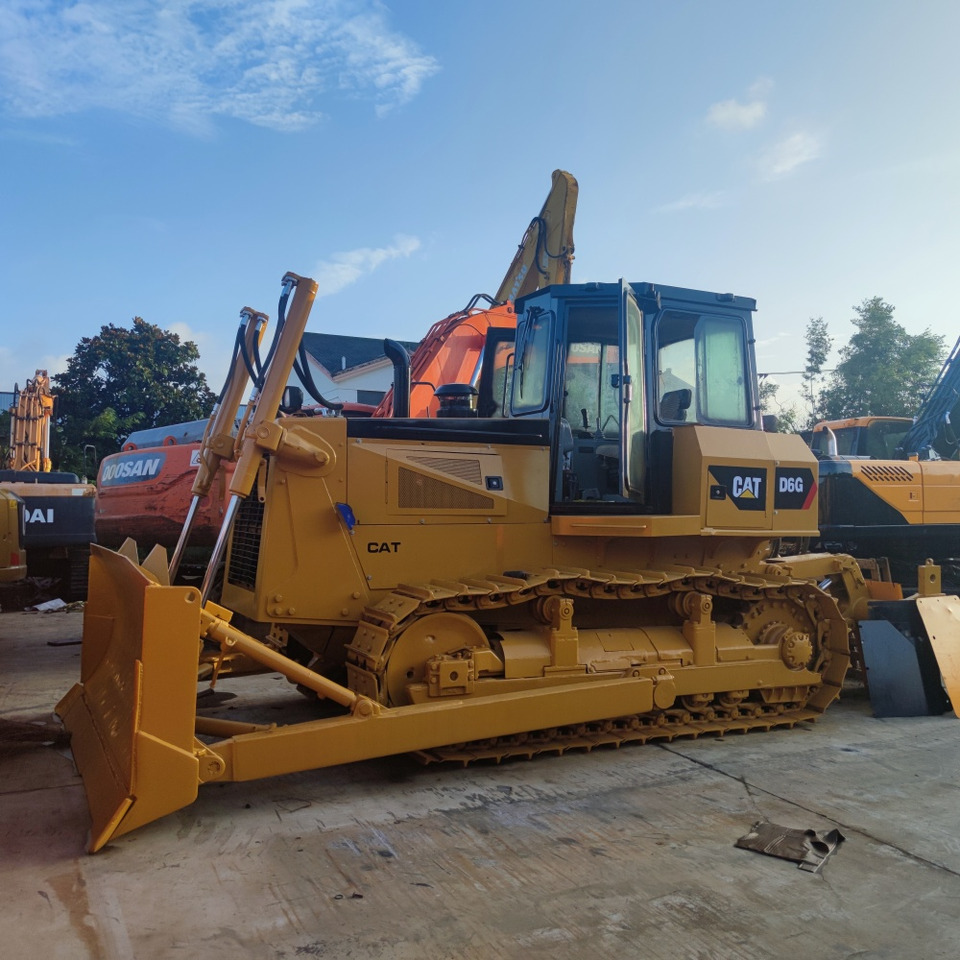 CAT D6G Bulldozer - Bulldozer: picture 2 CAT D6G Bulldozer - Bulldozer: picture 2