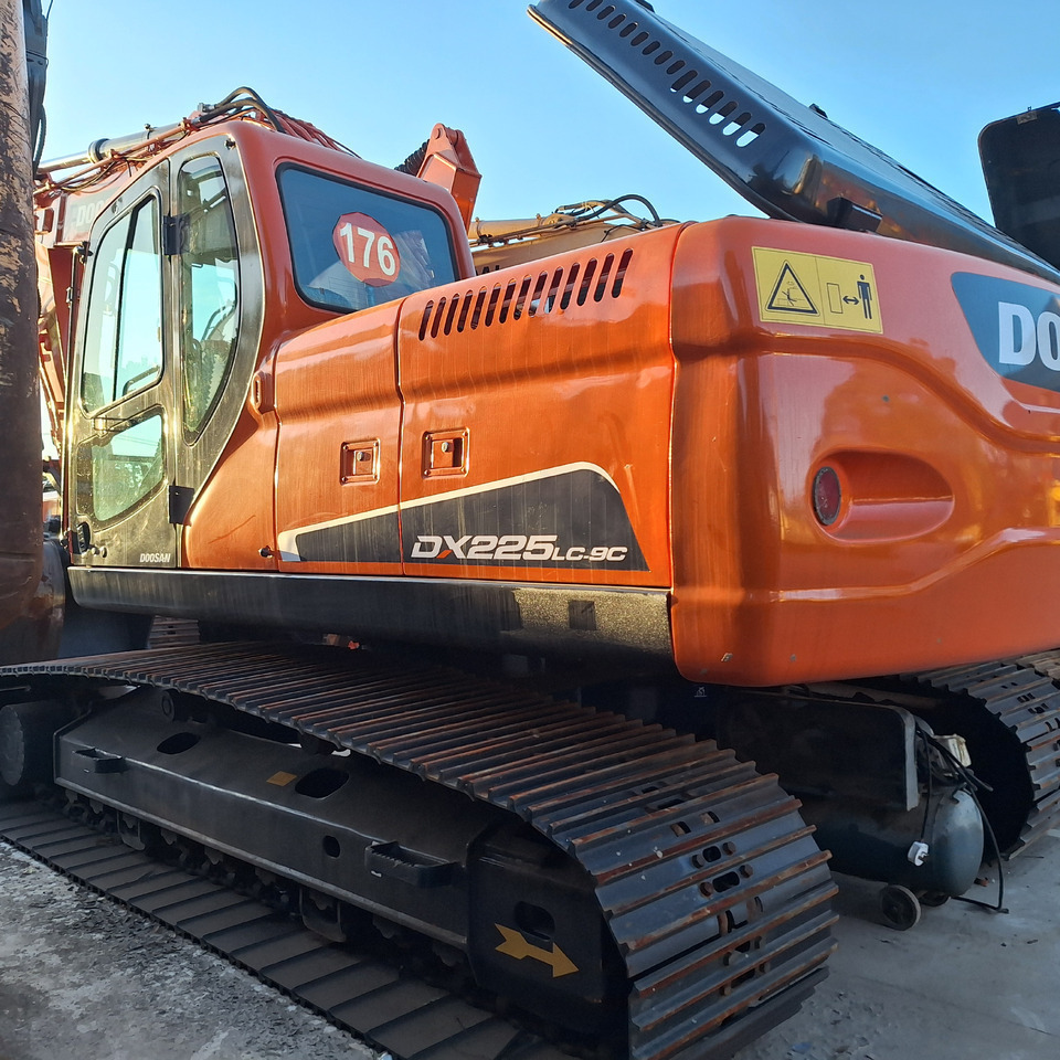 Doosan Dx225LC-9C Crawler Excavator - Crawler excavator: picture 1 Doosan Dx225LC-9C Crawler Excavator - Crawler excavator: picture 1