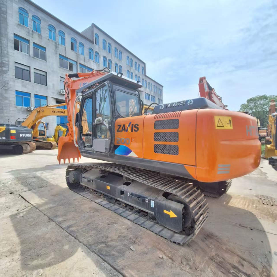 Hitachi ZX200G Excavator - Crawler excavator: picture 3 Hitachi ZX200G Excavator - Crawler excavator: picture 3