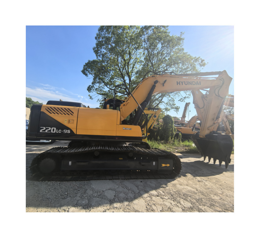 Hyundai 220lc-9s   excavator - Wheel excavator: picture 4 Hyundai 220lc-9s   excavator - Wheel excavator: picture 4