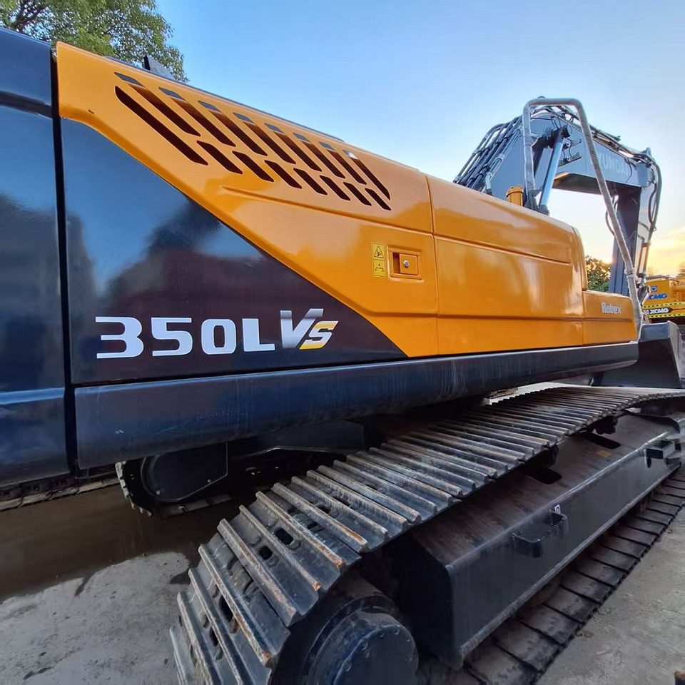 Hyundai 350LVS  excavator - Wheel excavator: picture 3 Hyundai 350LVS  excavator - Wheel excavator: picture 3