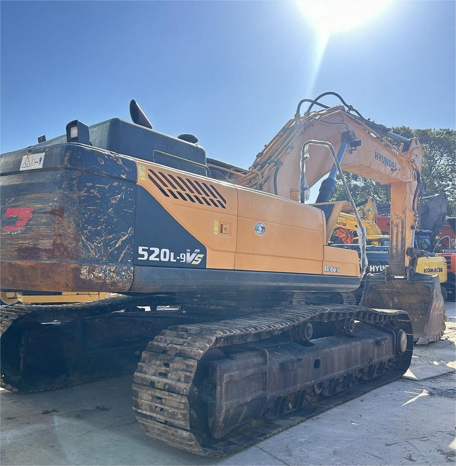 Hyundai 520 Excavator - Crawler excavator: picture 1 Hyundai 520 Excavator - Crawler excavator: picture 1