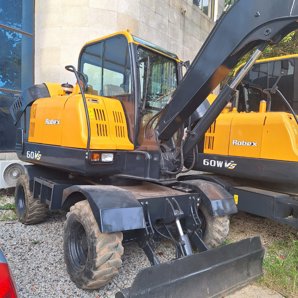 Hyundai 60vs  excavator - Wheel excavator: picture 4 Hyundai 60vs  excavator - Wheel excavator: picture 4