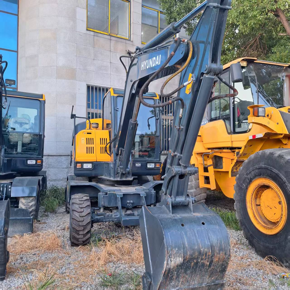 Hyundai 60wvs  excavator - Wheel excavator: picture 3 Hyundai 60wvs  excavator - Wheel excavator: picture 3
