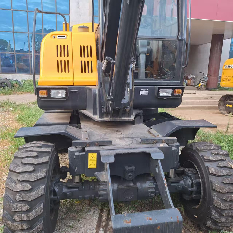Hyundai HW60  excavator - Wheel excavator: picture 4 Hyundai HW60  excavator - Wheel excavator: picture 4