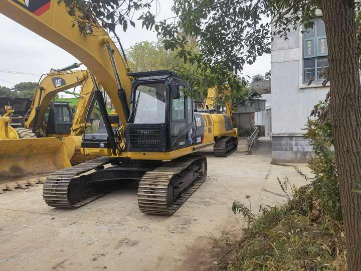 Japanese Used CAT 320 Excavator Caterpillar 20 Ton Earth-moving Machinery Cheap Used CAT320D CAT320D2 Excavator for Sale - Excavator: picture 4 Japanese Used CAT 320 Excavator Caterpillar 20 Ton Earth-moving Machinery Cheap Used CAT320D CAT320D2 Excavator for Sale - Excavator: picture 4