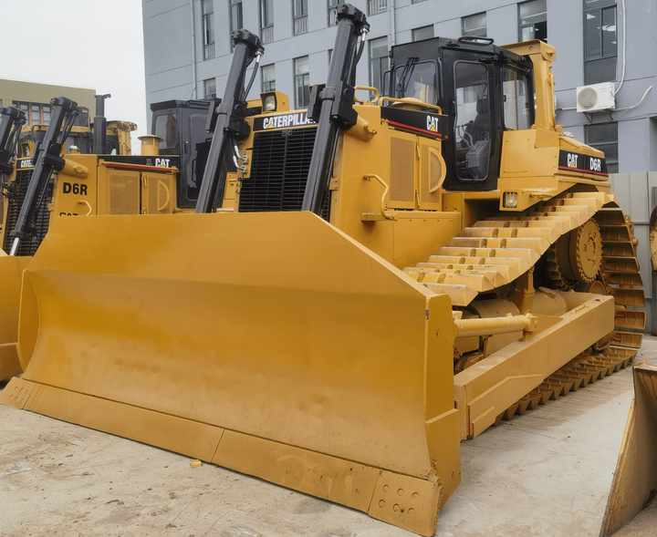 Original Japan Used CAT D6R Bulldozer Second Hand CAT D6R Bulldozer with fast delivery and low price for sale - Bulldozer: picture 3 Original Japan Used CAT D6R Bulldozer Second Hand CAT D6R Bulldozer with fast delivery and low price for sale - Bulldozer: picture 3