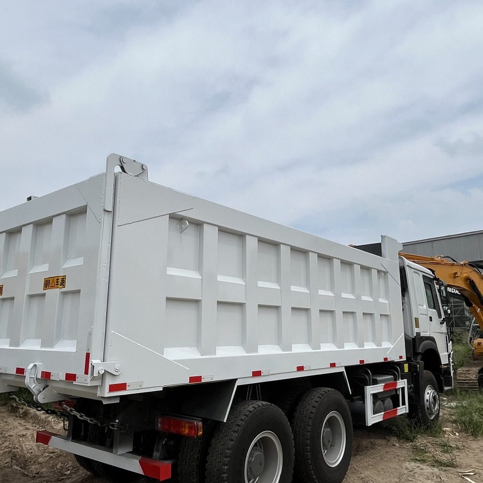 SINOTRUK Howo Dump truck 371hp 6x4 - Tipper: picture 3 SINOTRUK Howo Dump truck 371hp 6x4 - Tipper: picture 3