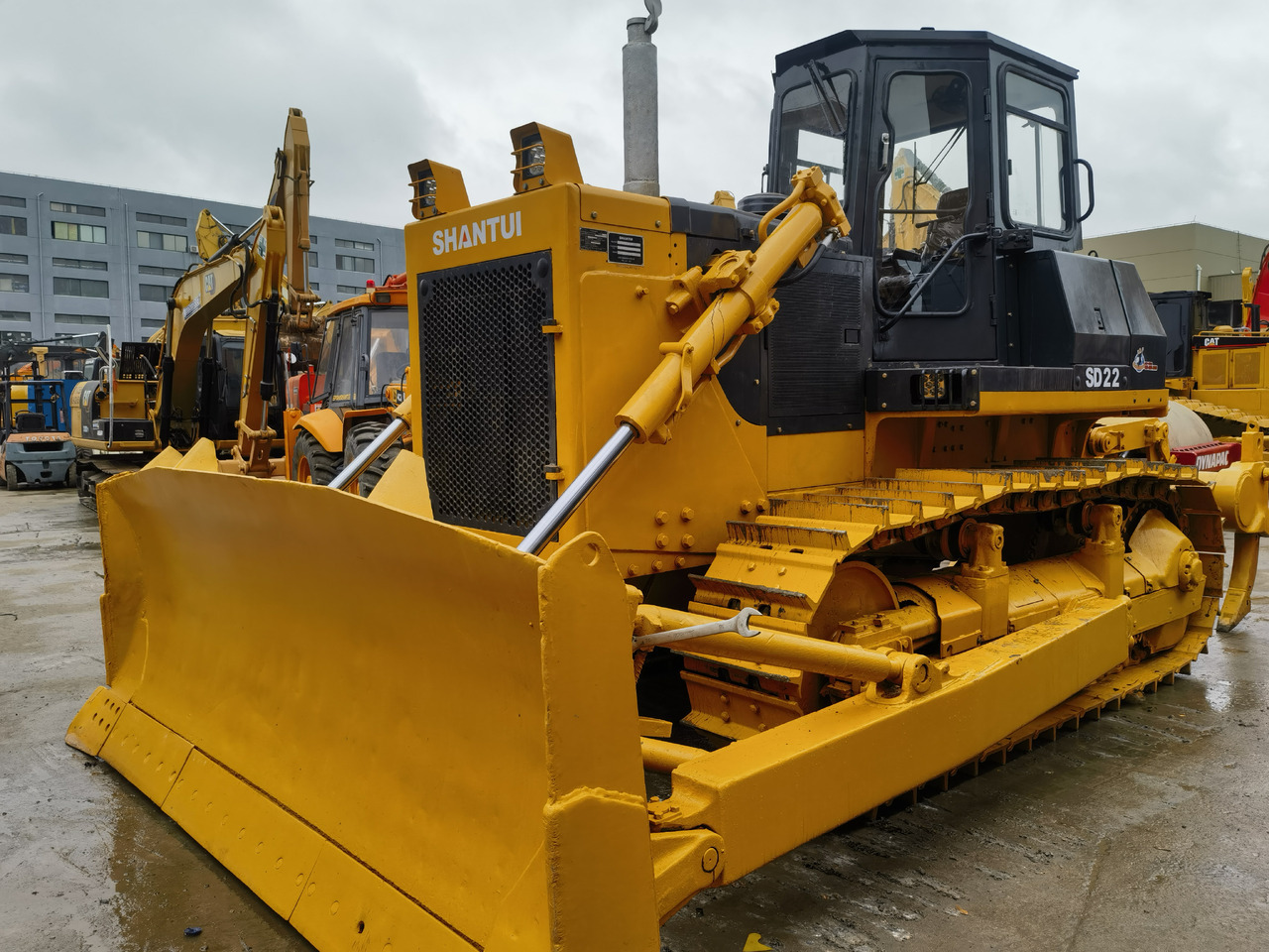 Shantui SD22 bulldozer - Bulldozer: picture 2 Shantui SD22 bulldozer - Bulldozer: picture 2