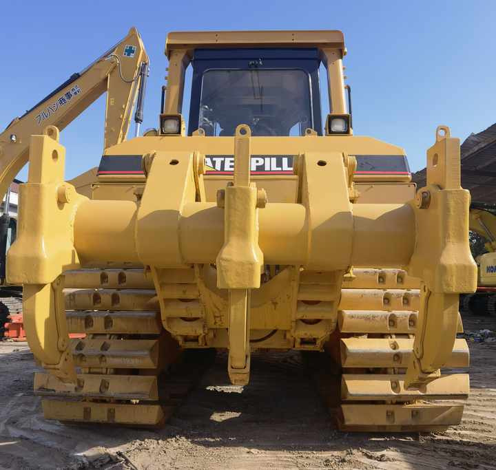 Second hand original japanese CAT D6R crawler bulldozer with high quality used Caterpillar D6R dozer for sale - Bulldozer: picture 3 Second hand original japanese CAT D6R crawler bulldozer with high quality used Caterpillar D6R dozer for sale - Bulldozer: picture 3