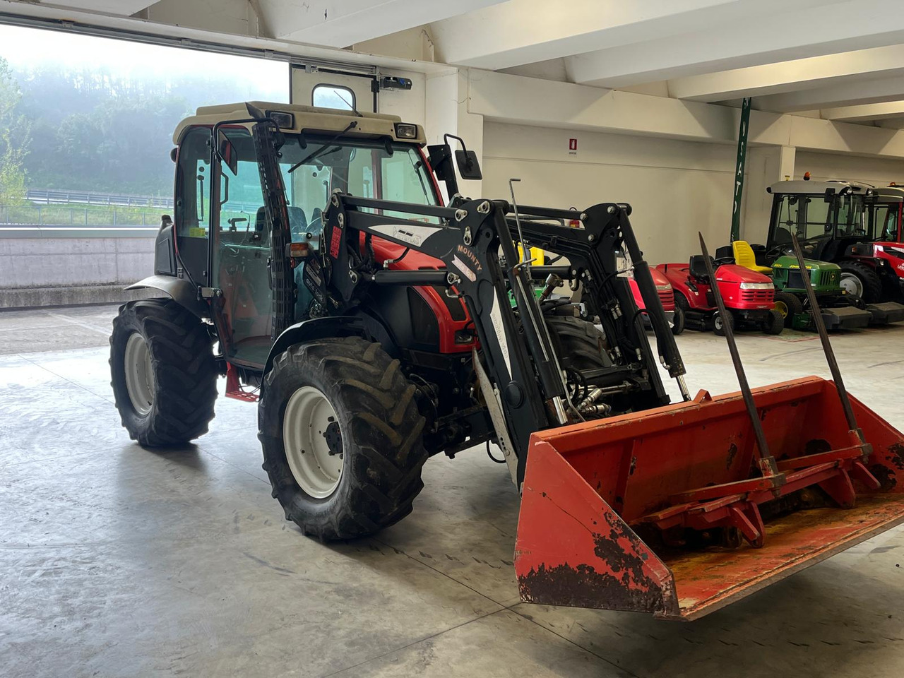 REFORM MOUNY 80S + CARICATORE HYDRAC - Farm tractor: picture 4 REFORM MOUNY 80S + CARICATORE HYDRAC - Farm tractor: picture 4