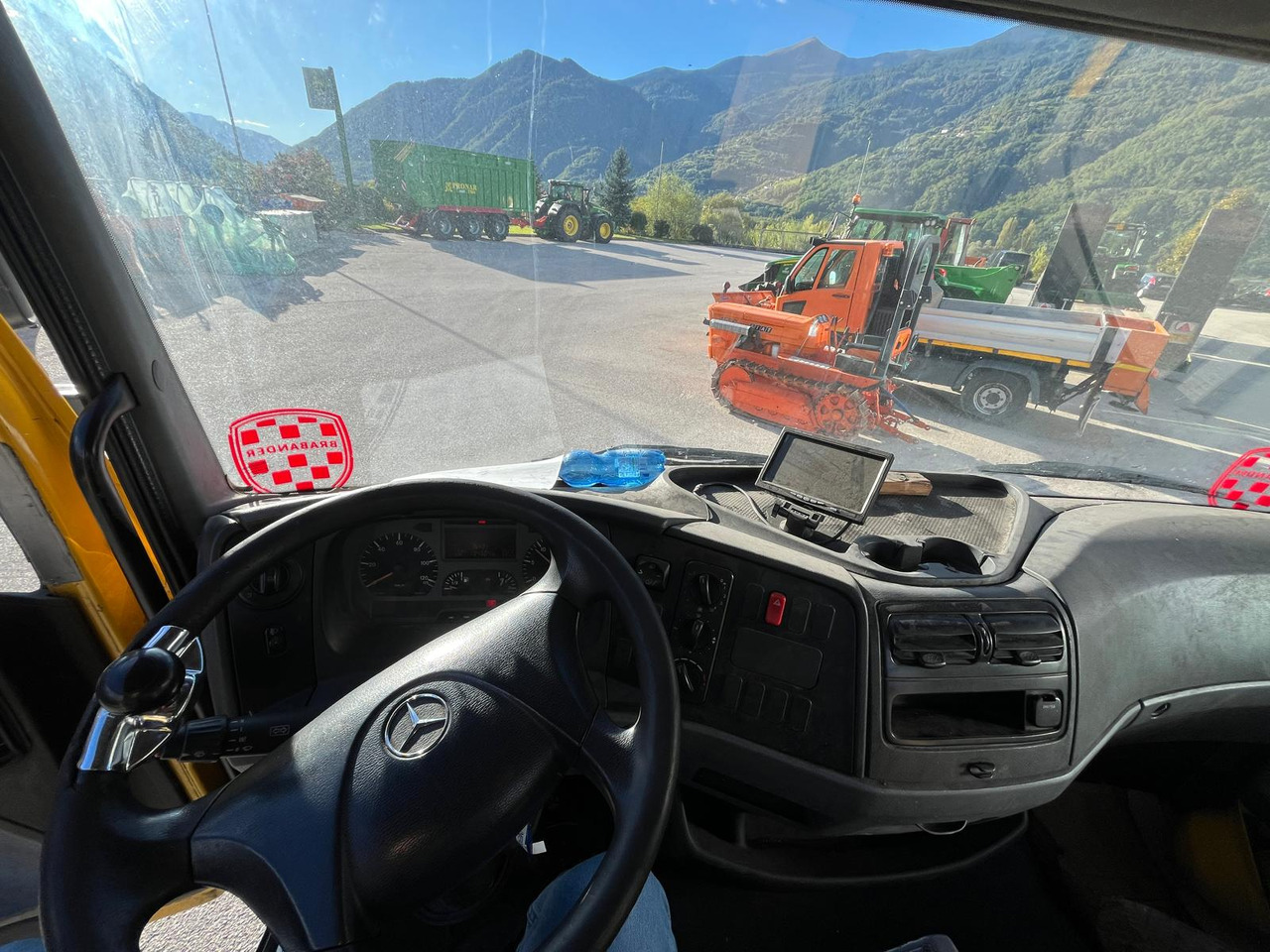 Container transporter/ Swap body truck STRADALE MERCEDES-BENZ KAMAG: picture 10
