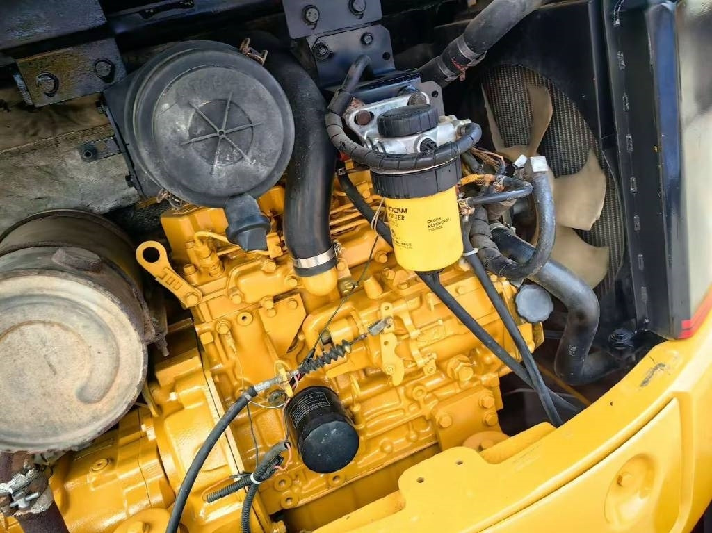 CAT 304 C - Mini excavator: picture 2 CAT 304 C - Mini excavator: picture 2