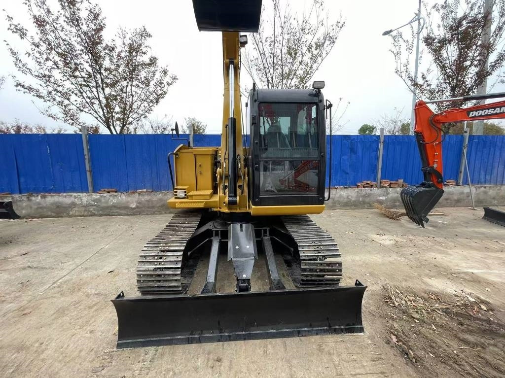 CAT 308  - Mini excavator: picture 2 CAT 308  - Mini excavator: picture 2