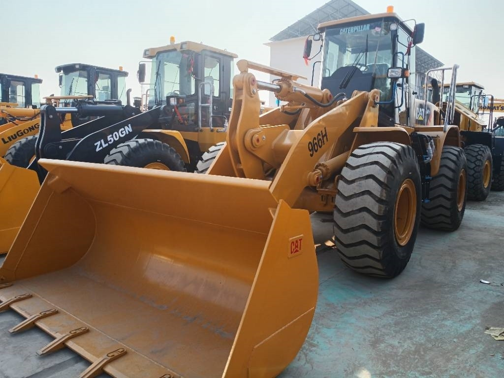 CAT 966 H - Wheel loader: picture 3 CAT 966 H - Wheel loader: picture 3